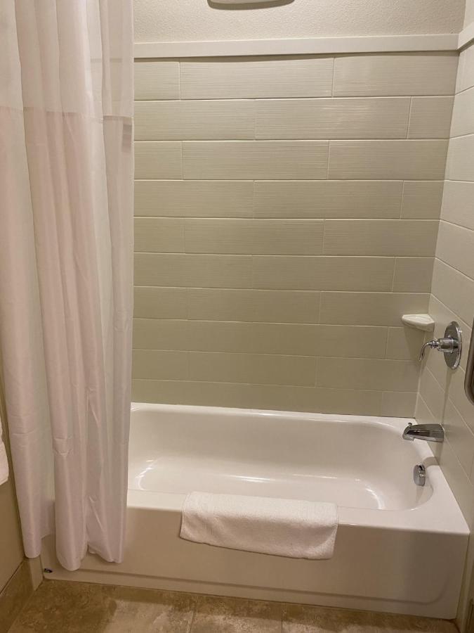 Americinn By Wyndham Hartford Sd Eksteriør bilde