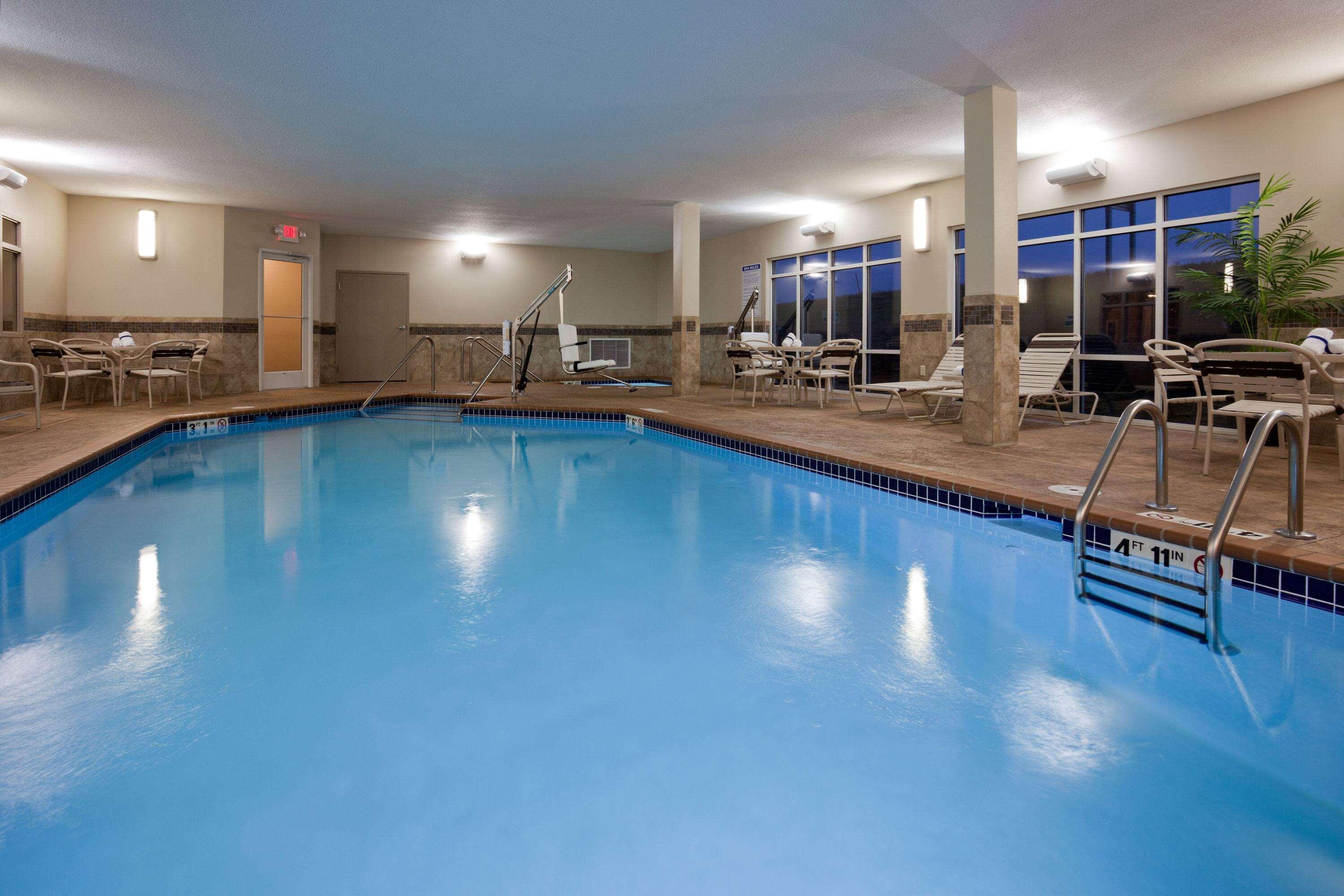 Americinn By Wyndham Hartford Sd Eksteriør bilde