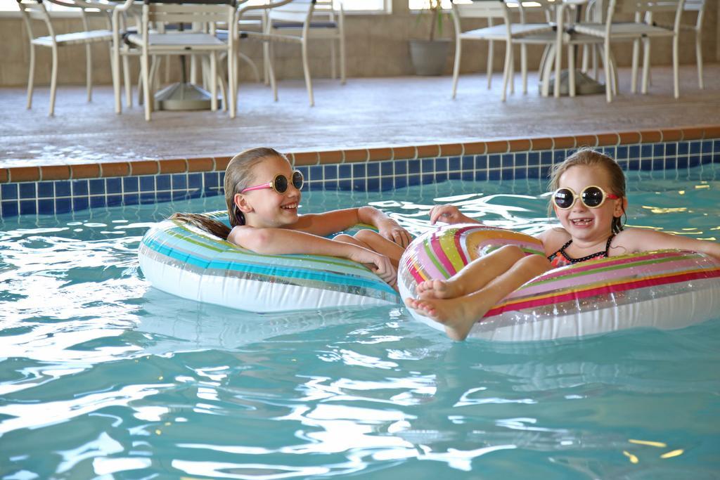 Americinn By Wyndham Hartford Sd Eksteriør bilde