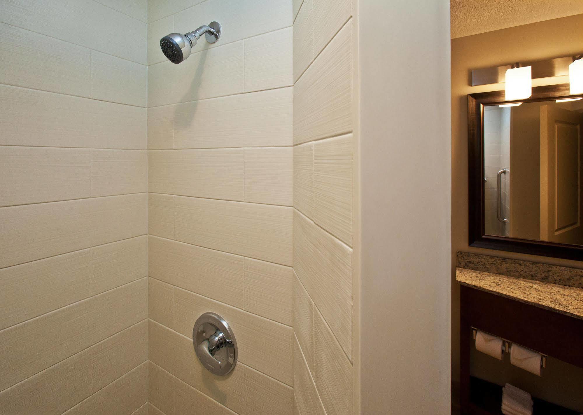 Americinn By Wyndham Hartford Sd Eksteriør bilde
