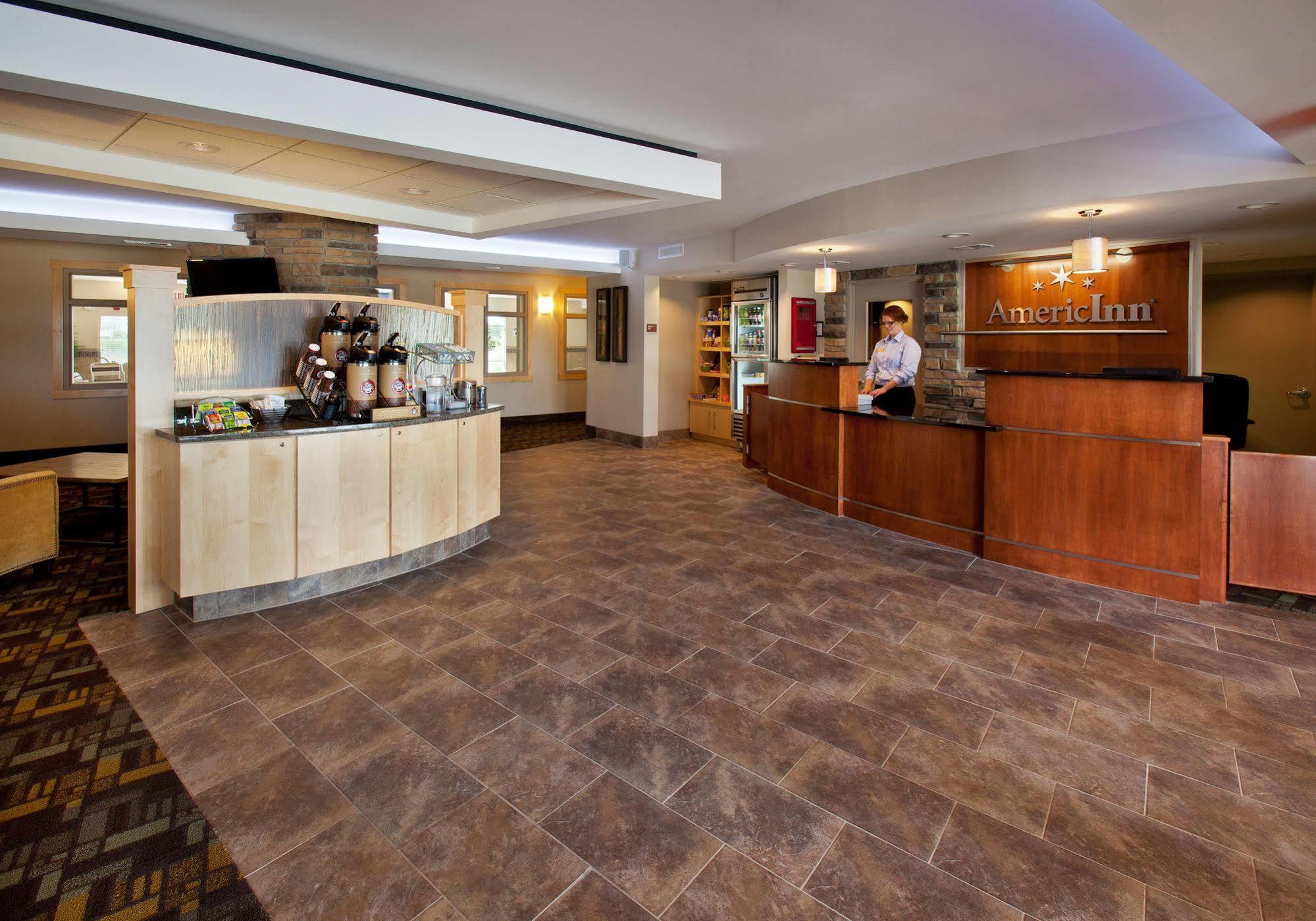 Americinn By Wyndham Hartford Sd Eksteriør bilde